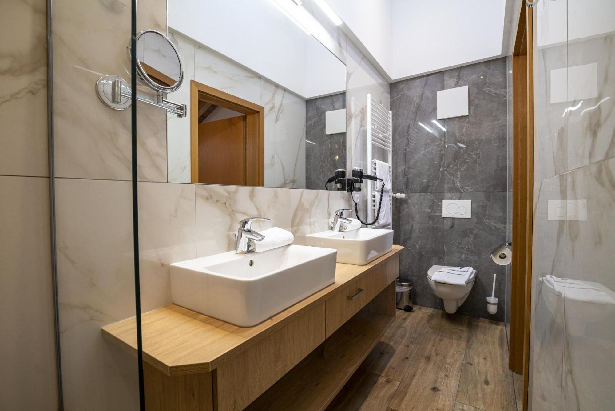 Wellness & Landhotel Prinz- Wellness & Romantik Anger Luaran gambar