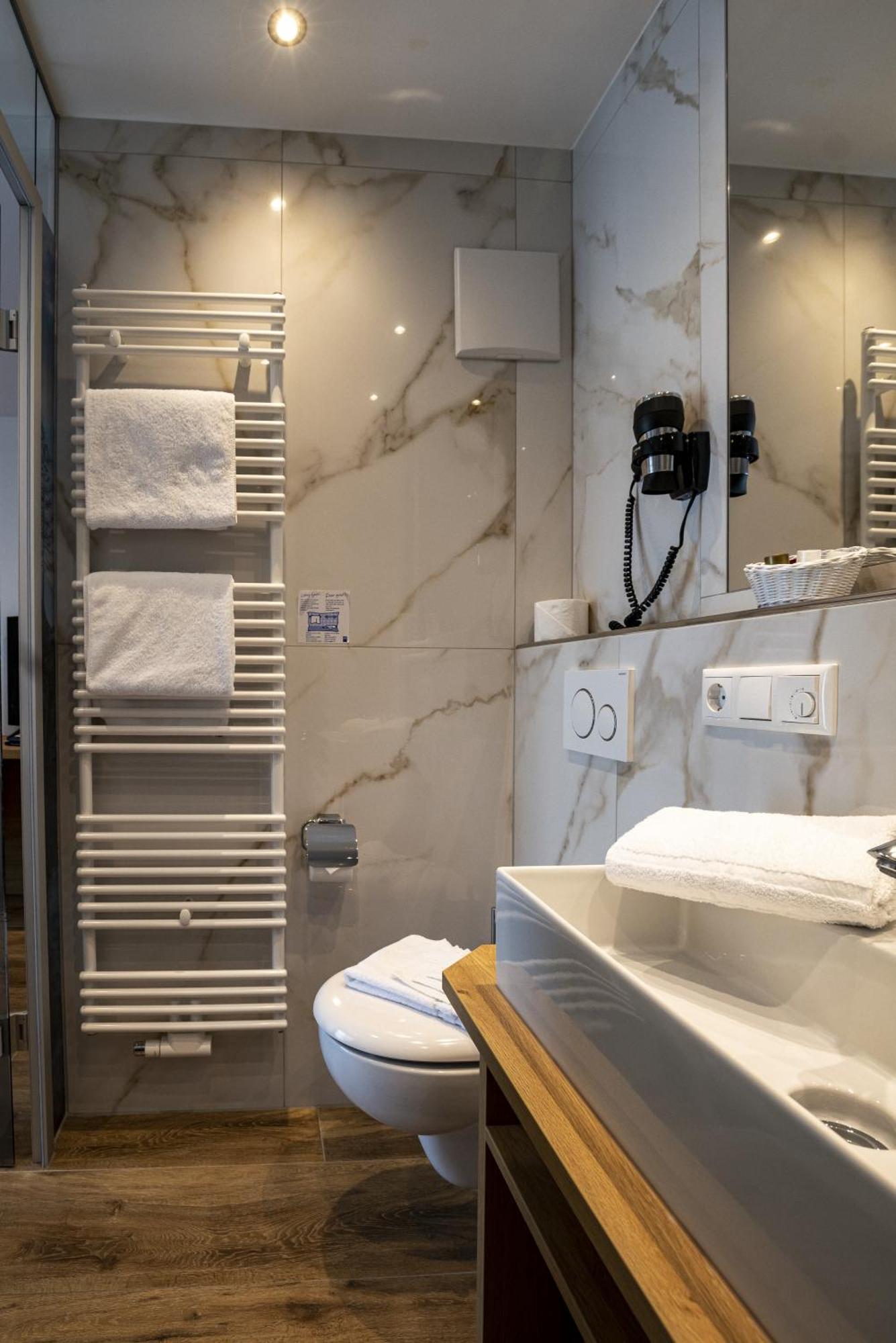 Wellness & Landhotel Prinz- Wellness & Romantik Anger Luaran gambar